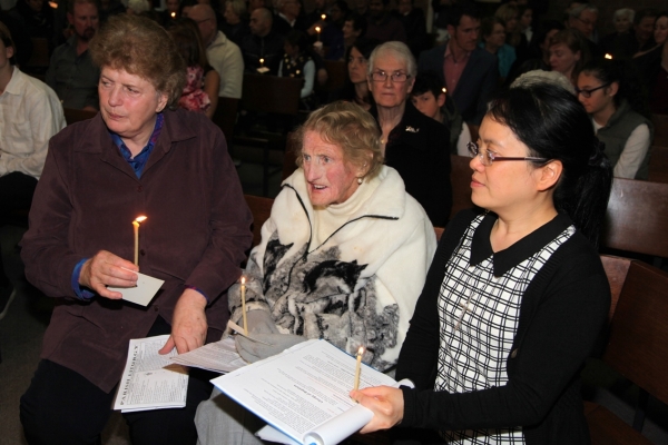 17 04 15 Easter Vigil 062
