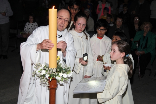 17 04 15 Easter Vigil 021