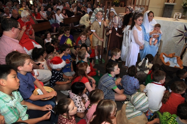 17 12 24 Christmas Mass 188