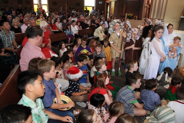 17 12 24 Christmas Mass 187