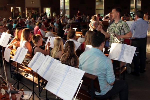 Carols 08